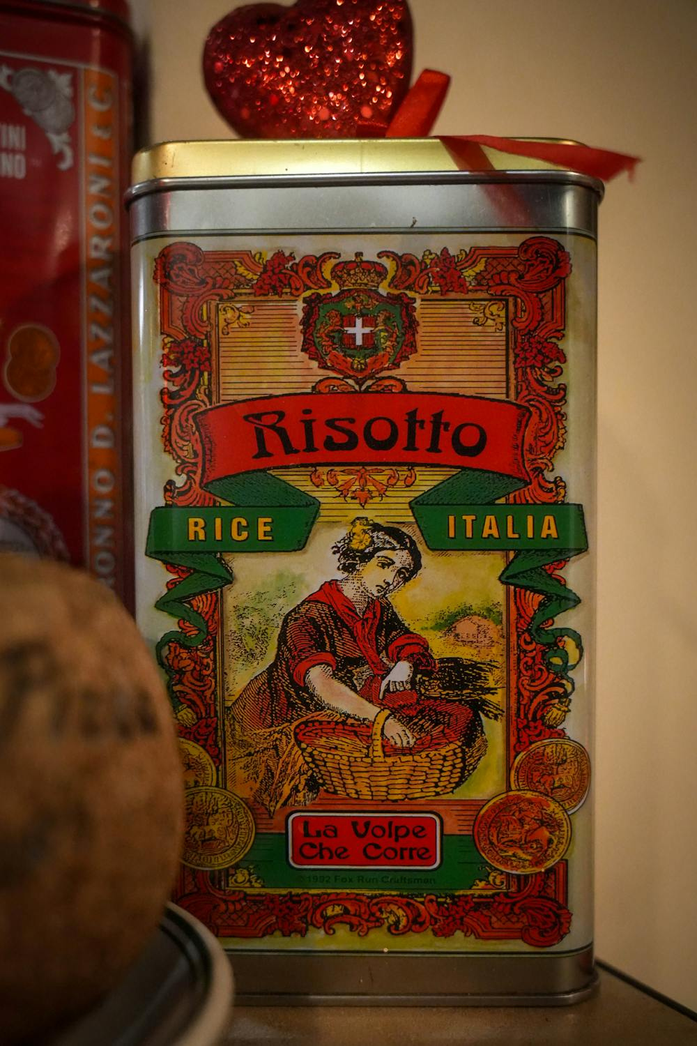 Single tin can featuring a high-quality, moisture-resistant product label